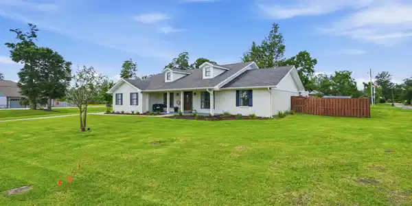 Image 2: 2_5108_deep_bayou_dr-awp_media-002