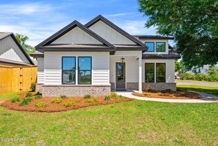 3116 Kings Drive