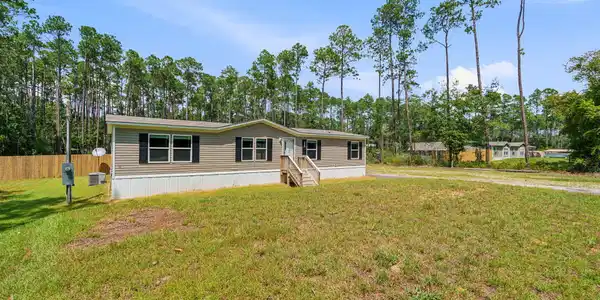 Image 2: 2-web-or-mls-freeport