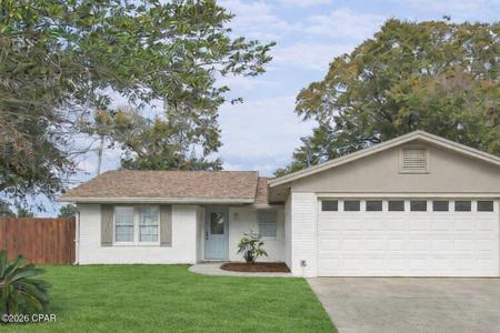 3946 W 21st Place