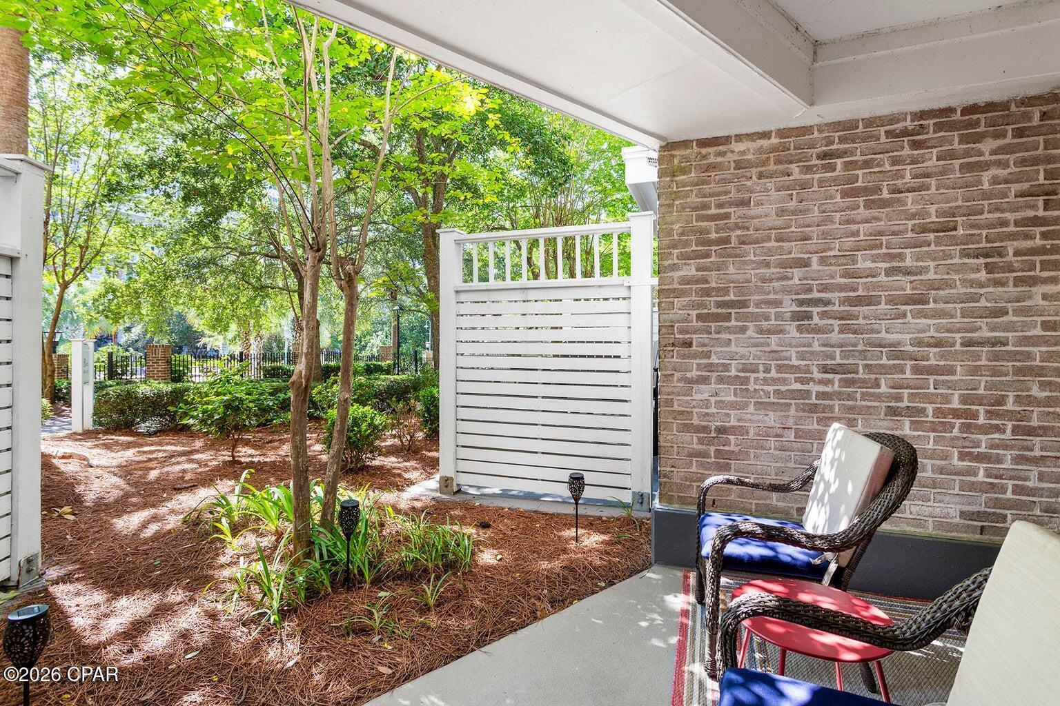 Image 3: 4109 back patio