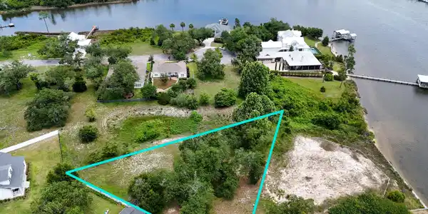 1175 Cove Pointe Drive