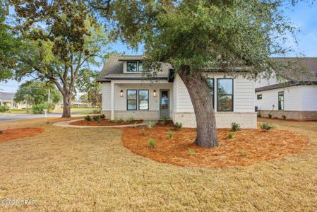 3123 Kings Drive
