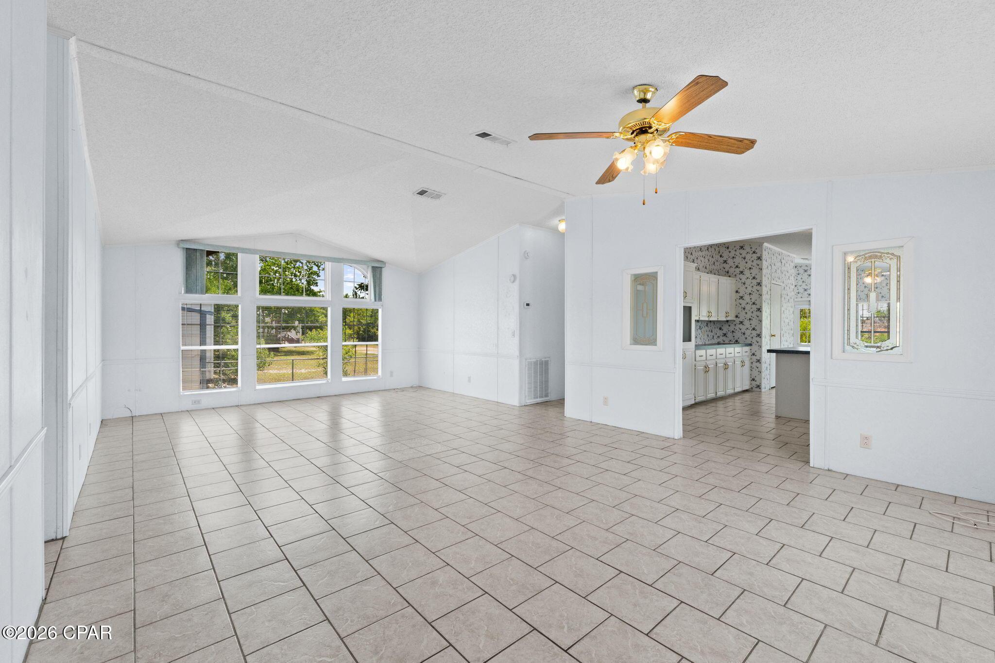 Image 3: 3-web-or-mls-FDP04875