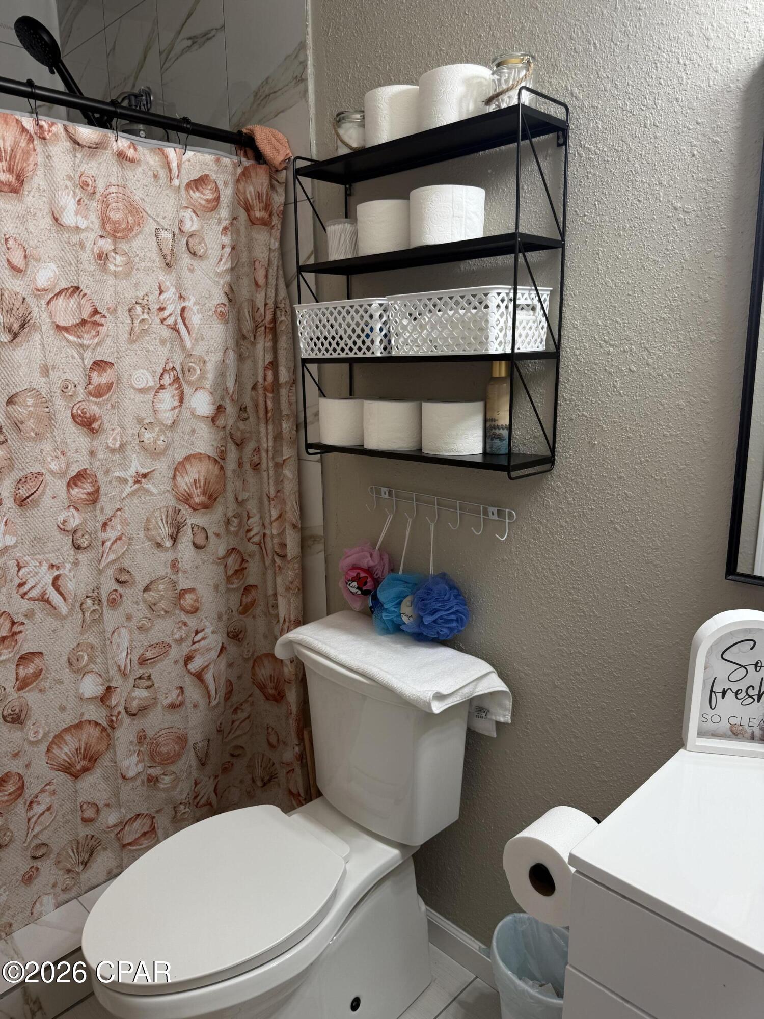 Image 4: bathroom