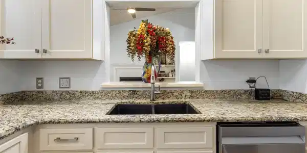 Image 3: 622 Mallory Drive (9)