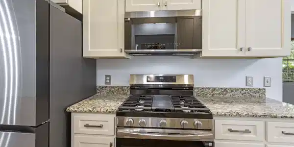 Image 4: 622 Mallory Drive (10)