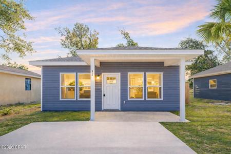814 E 9th Court