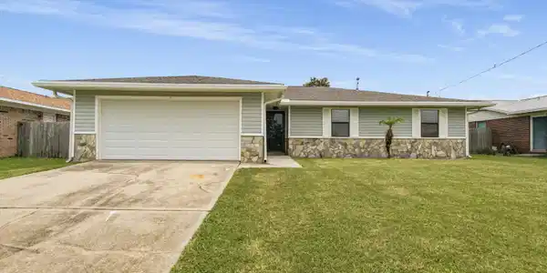 6007 Howard Road