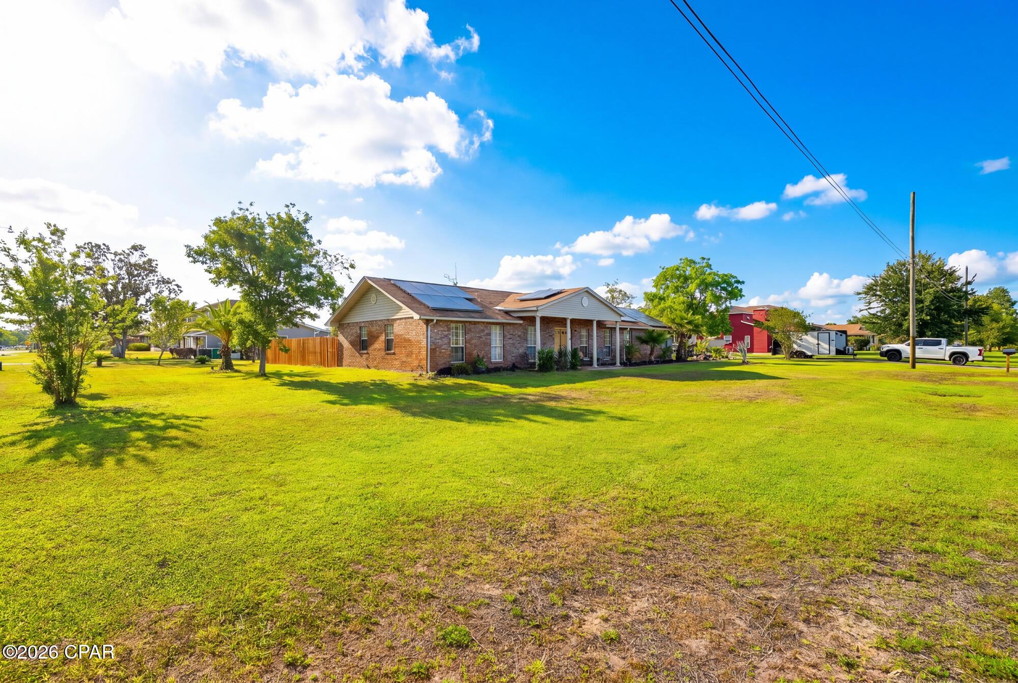 Image 2: 7801 Deerfield Lane