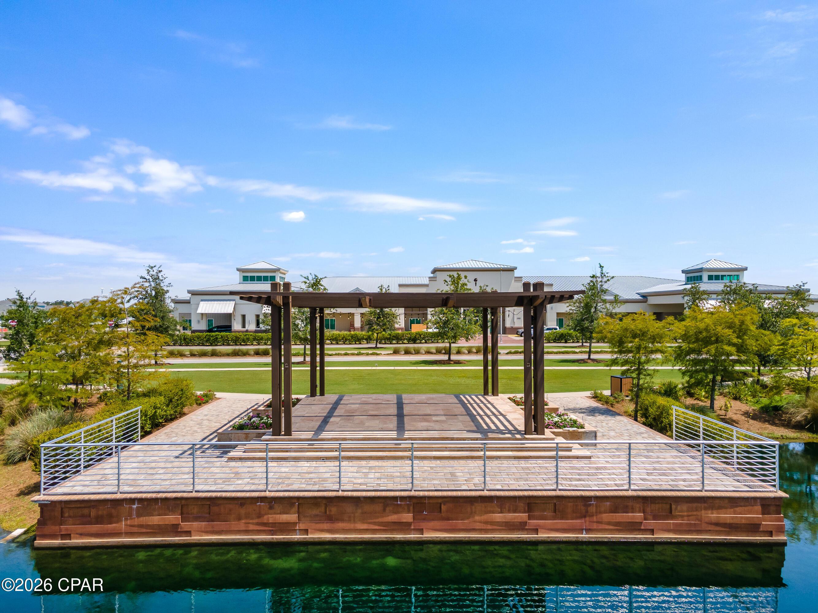 Image 4: 2. Academy Park Stage