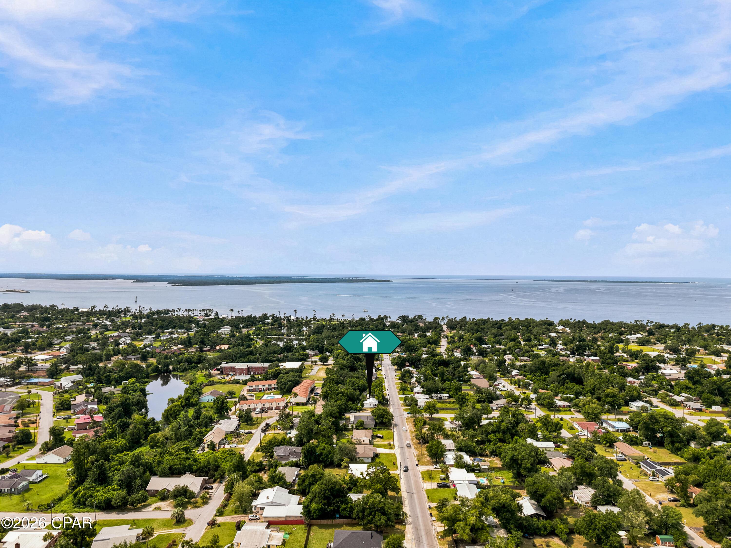 Image 4: a few blocks to bay
