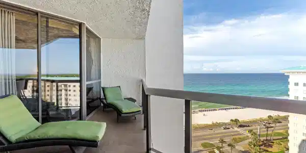 1096 Scenic Gulf Drive