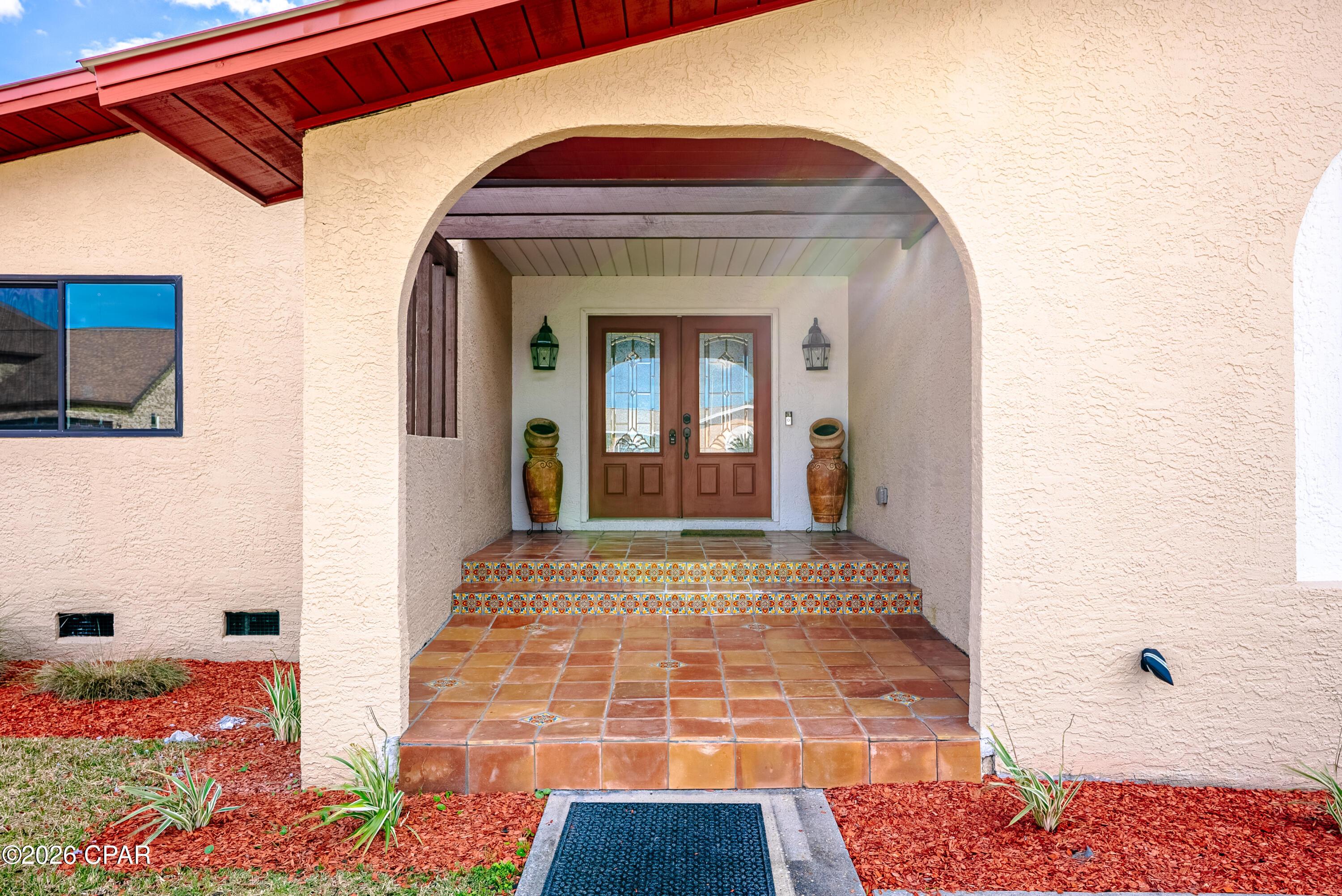 Image 4: Entrance