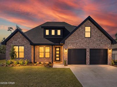 610 Shady Oaks Lane