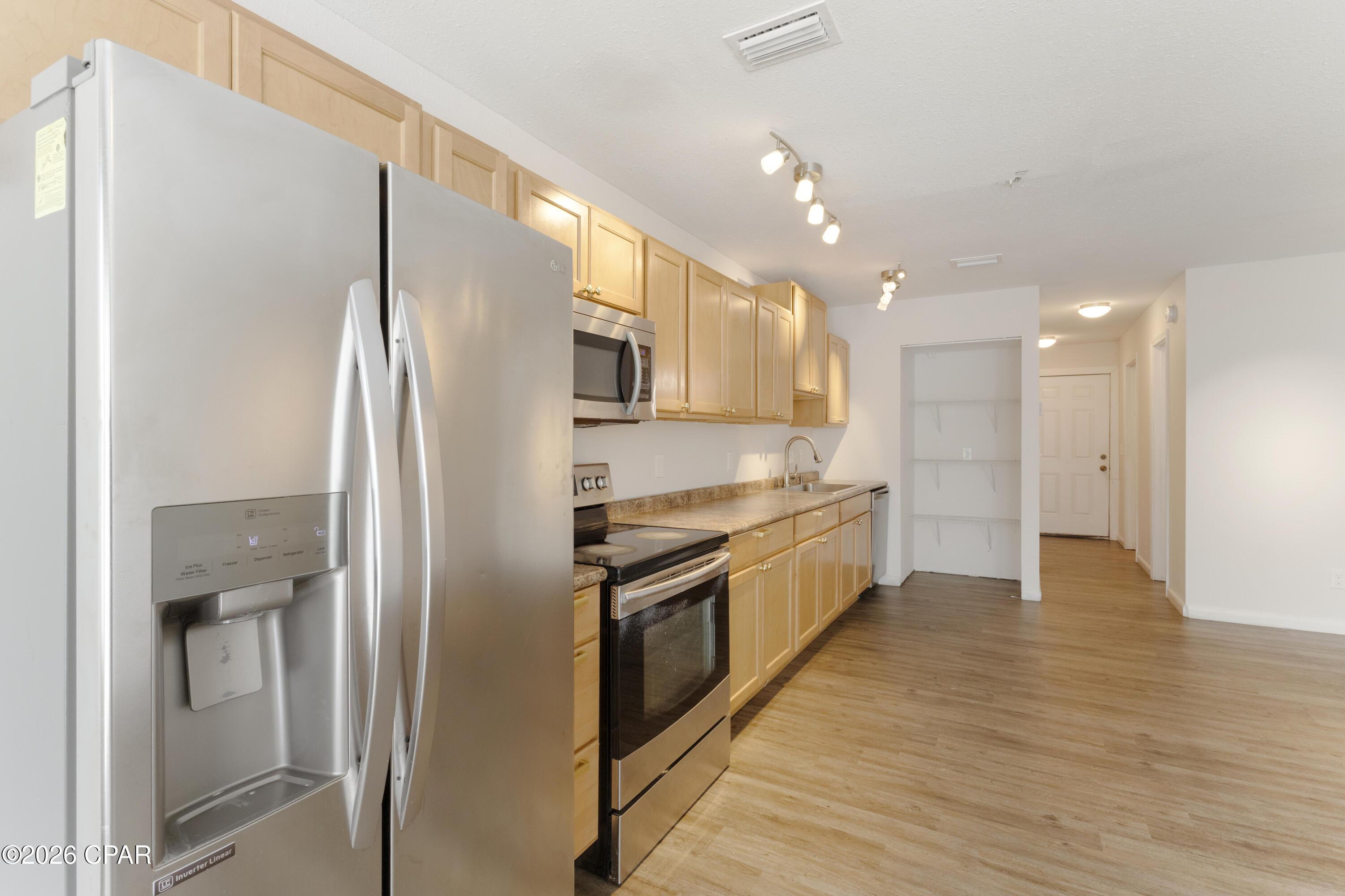 Image 4: 4455 W 19th St #16 PC (8)