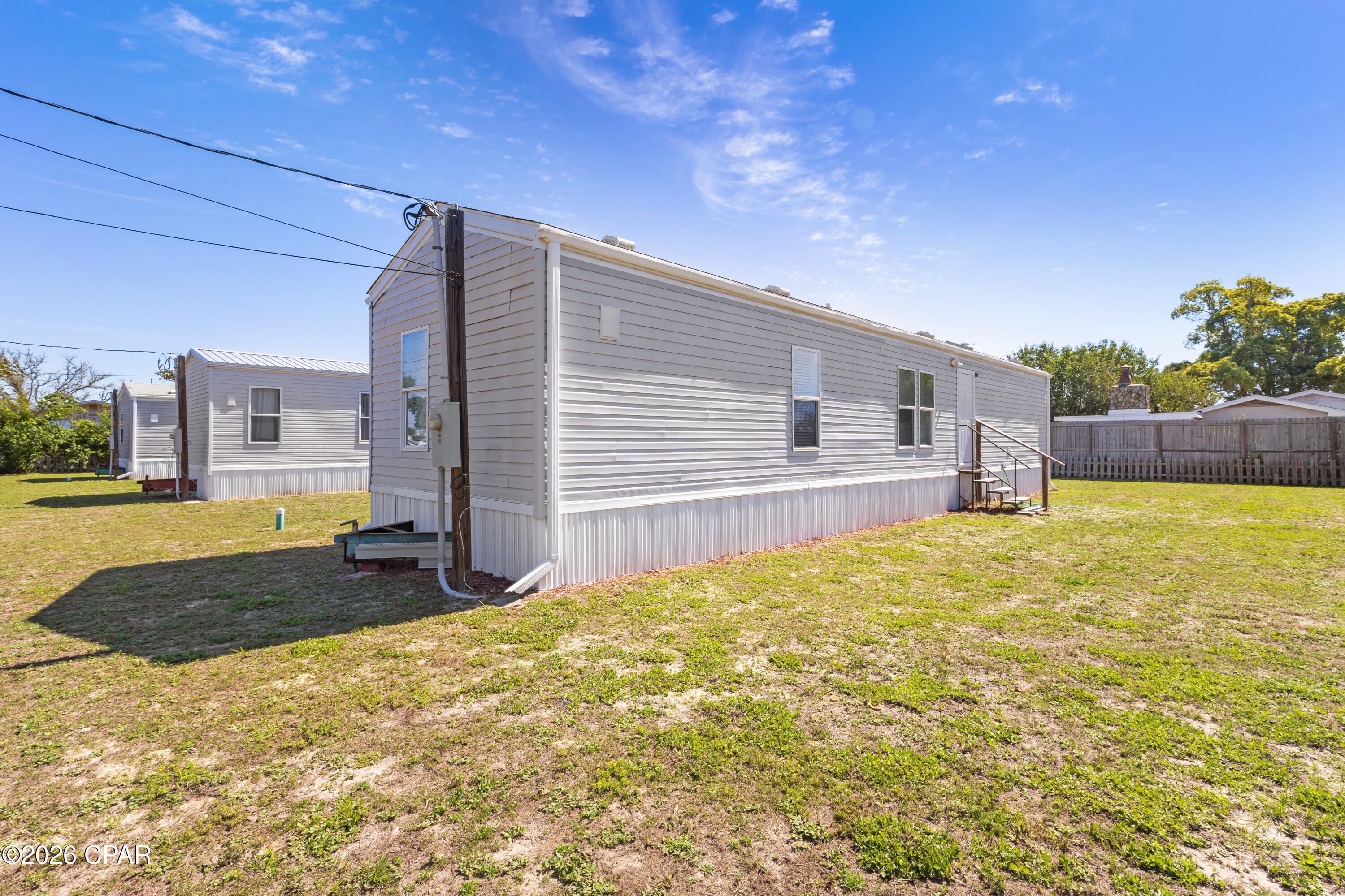 Image 4: 102 Sims Ave #3 (2)
