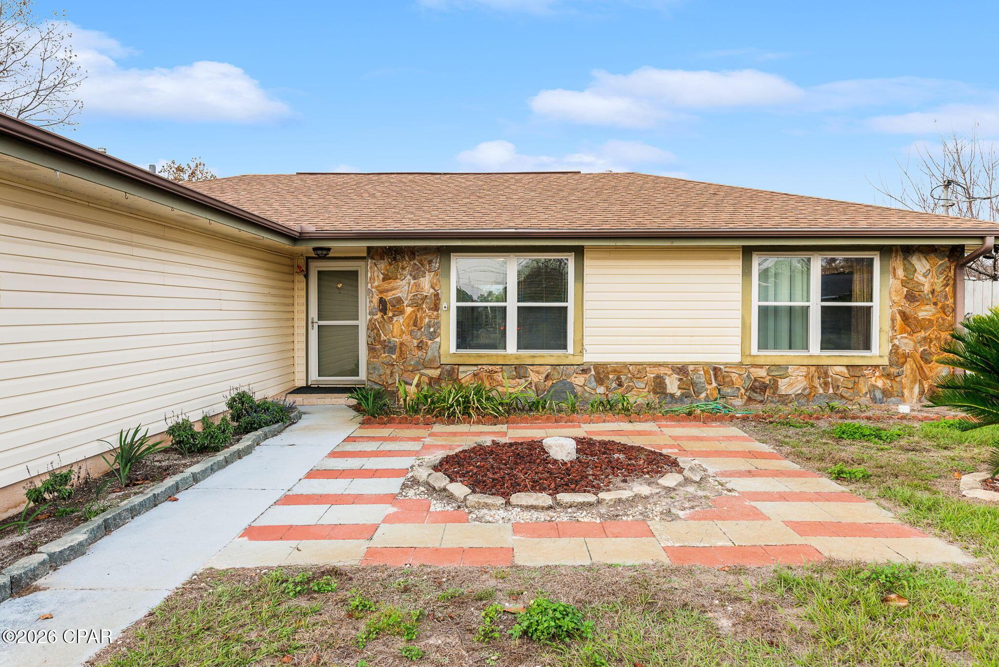Image 3: 3-web-or-mls-918 Venetian Way -03