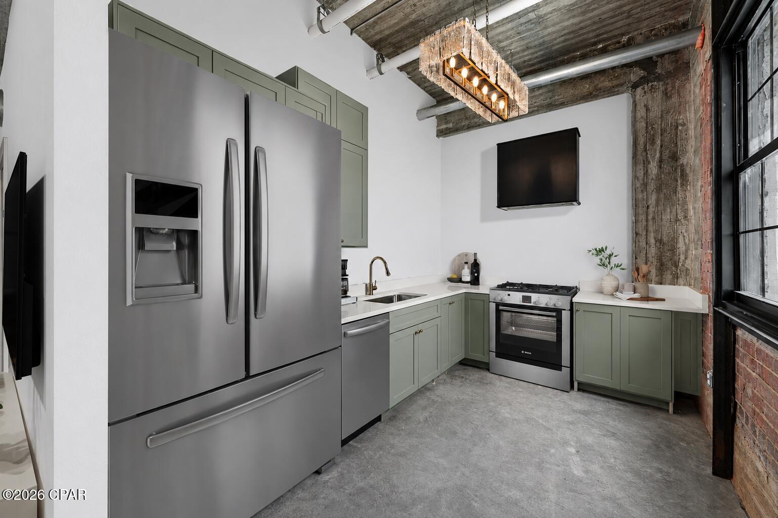 Image 2: Loft 14 Kitchen