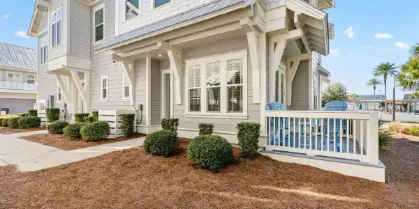 11 E Pine Lands Loop