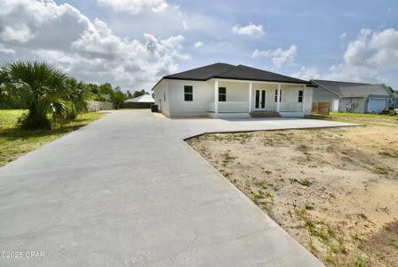 605 Plantation Drive