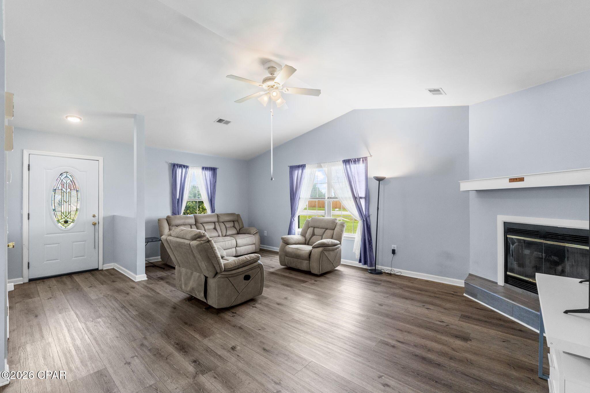 Image 2: 5-web-or-mls-FDP08708