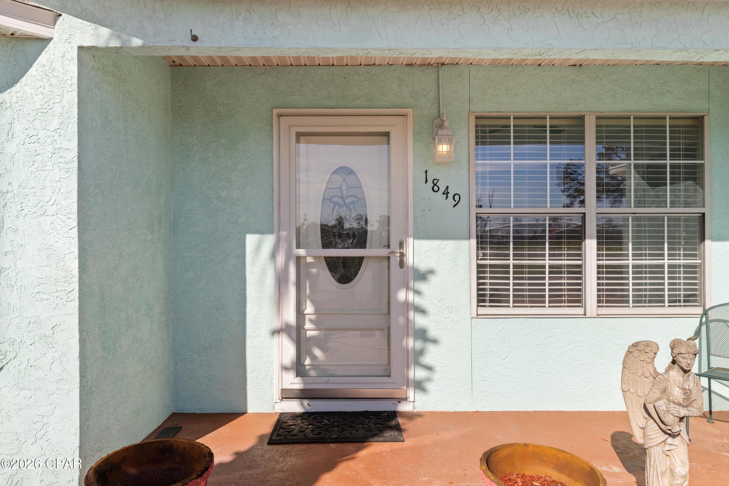 Image 3: 1849 Lake Ave 003
