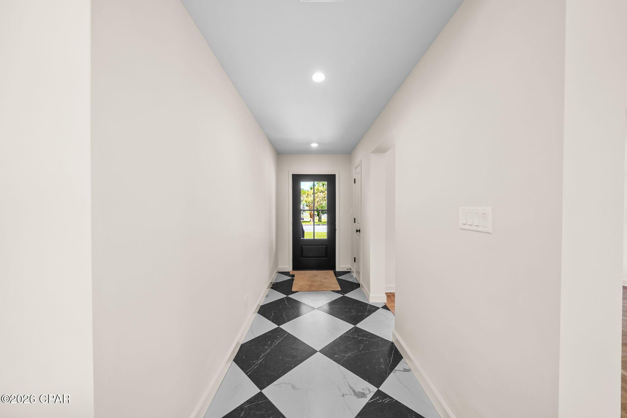 Image 4: entrance