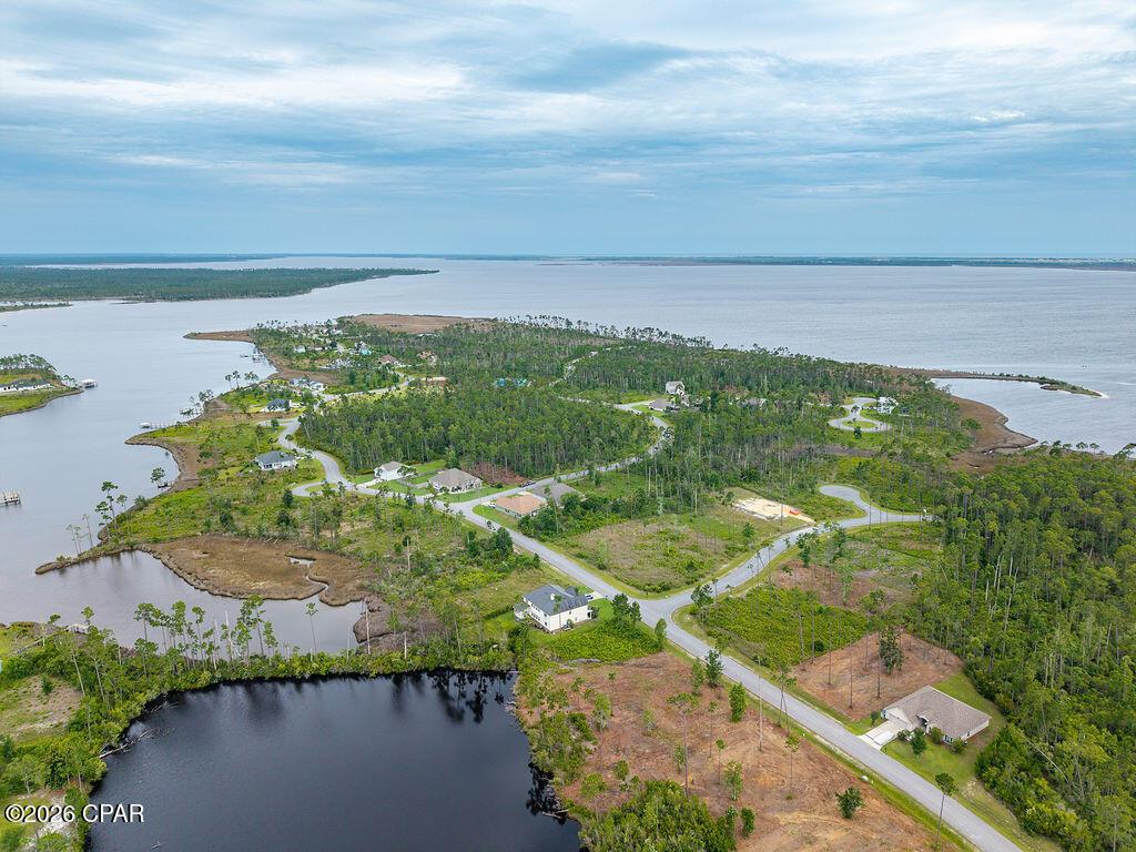 Image 4: Laird Point - 5