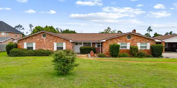 Image 2: 2-web-or-mls-PANHANDLE - 2220 ST ANDREWS