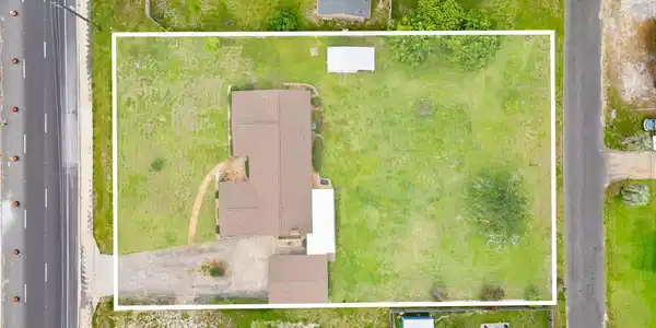 Image 4: 47-web-or-mls-PANHANDLE - 2220 ST ANDREW