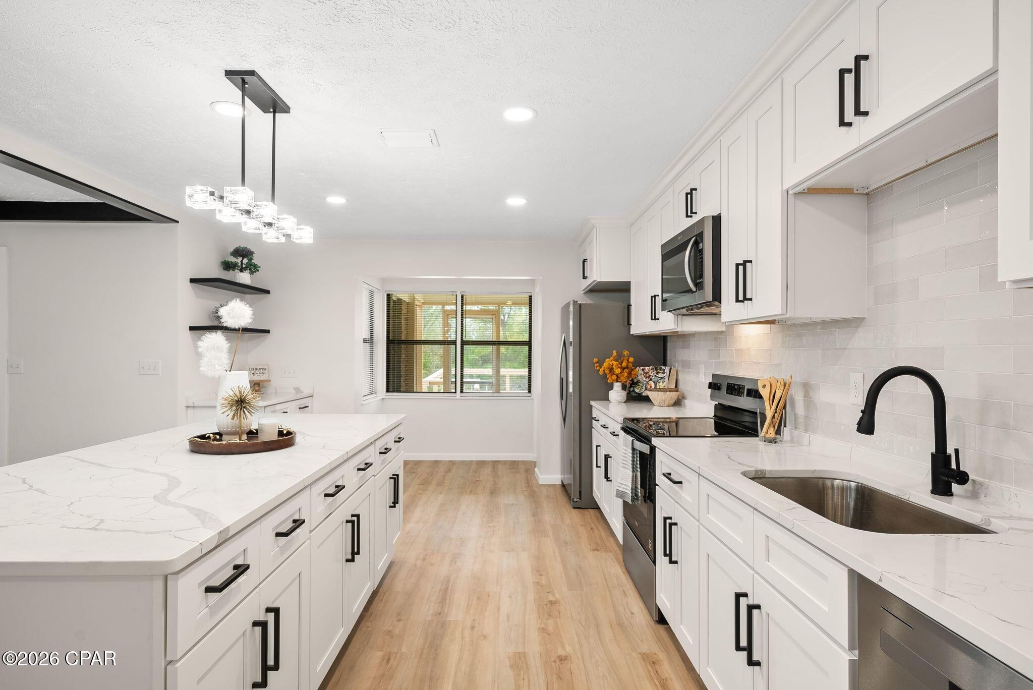 Image 1: Kitchen