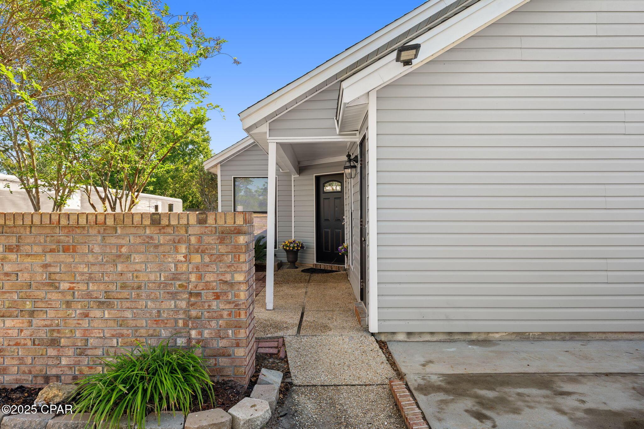 Image 2: Front Entrance