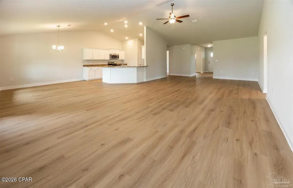 Image 4: family room
