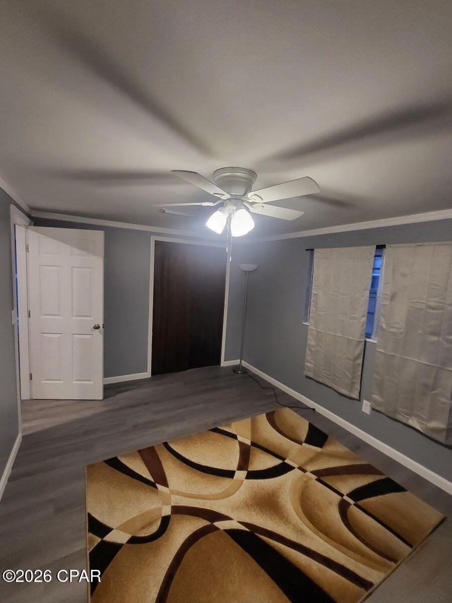 Image 3: Room 1