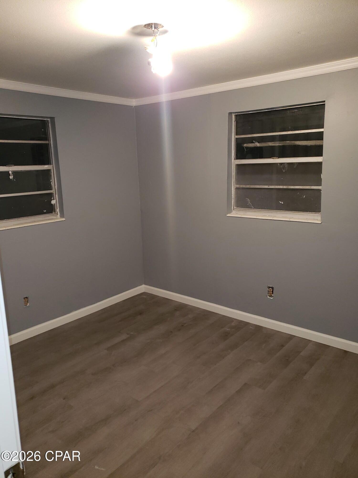Image 4: Room 2