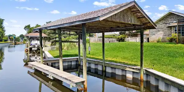 Image 4: 49-web-or-mls-PANHANDLE - 116 QUEENS CIR
