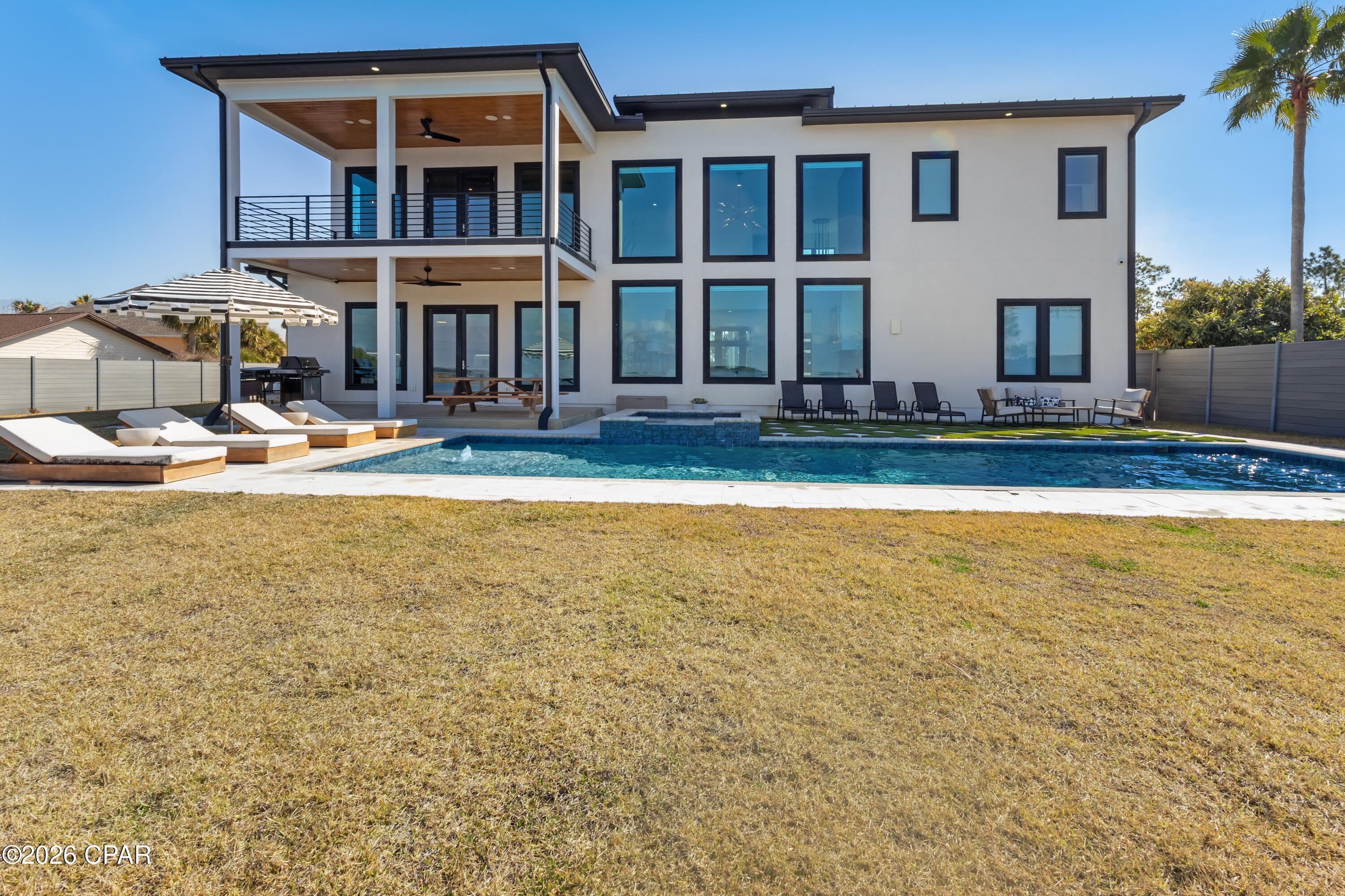 Image 3: 2400 Coral Dr LH (46)