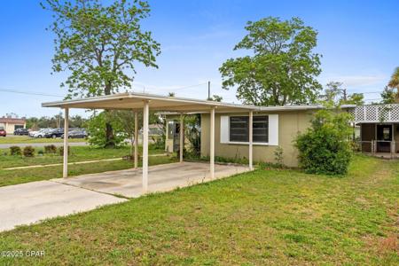 1301 Oakland Drive