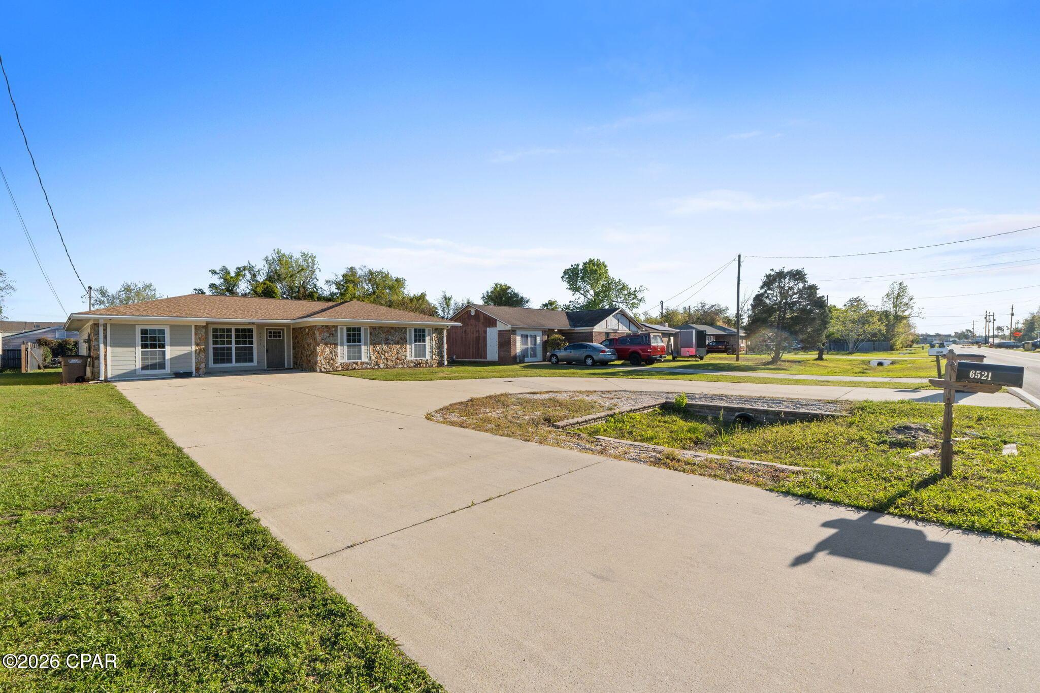 Image 3: 3-web-or-mls-FDP08247