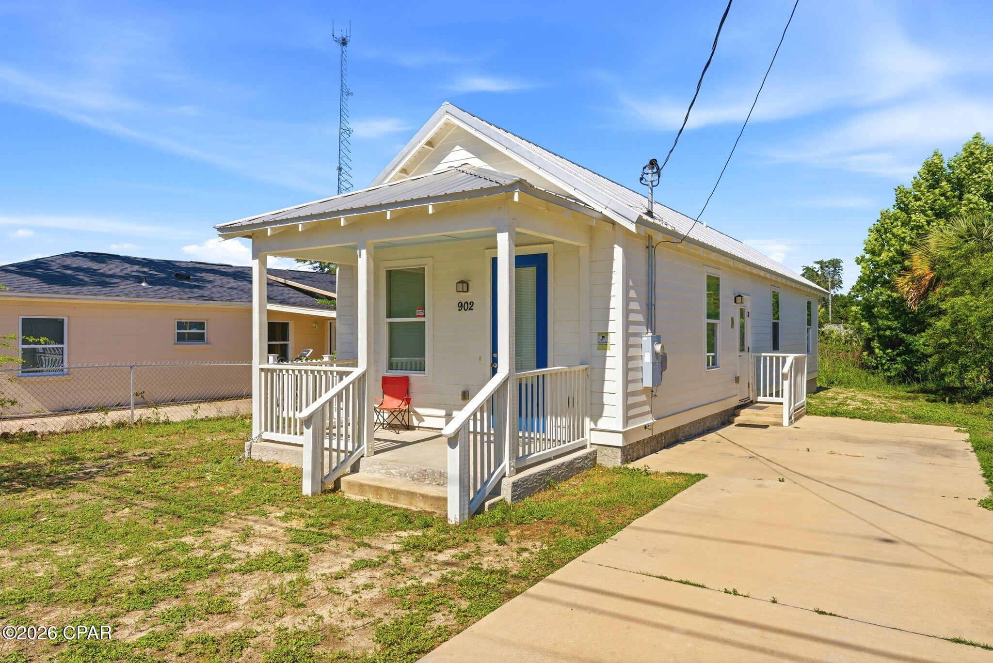 Image 2: 3-902WilsonAve_007