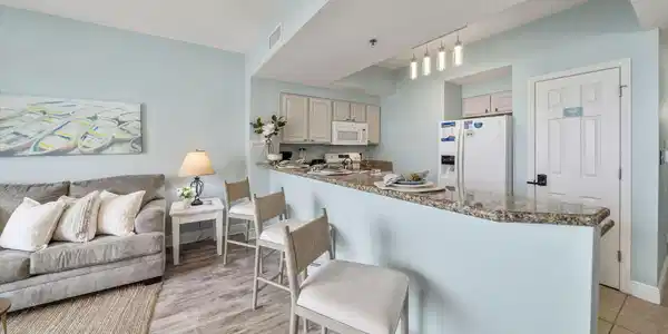 Image 2: 21-web-or-mls-DSC03960