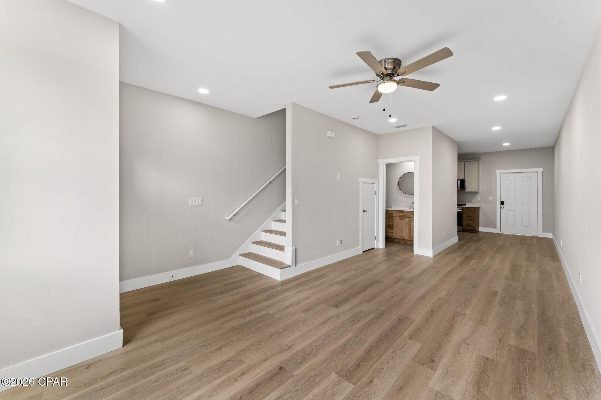 Image 4: 4-web-or-mls-PANHANDLE - 1421 N COVE BLV