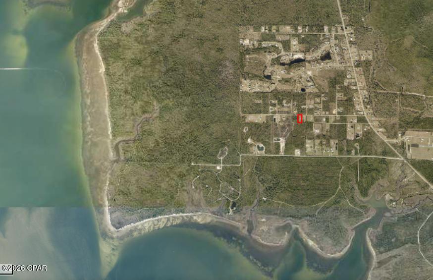Image 2: PROXIMITY TO WATERFRONT