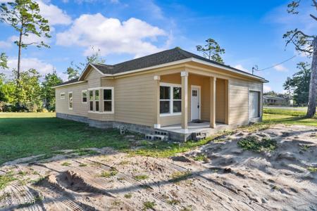 7523 Highway 2302