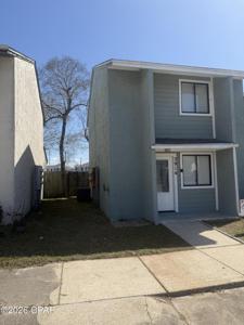3914 Venetian Circle