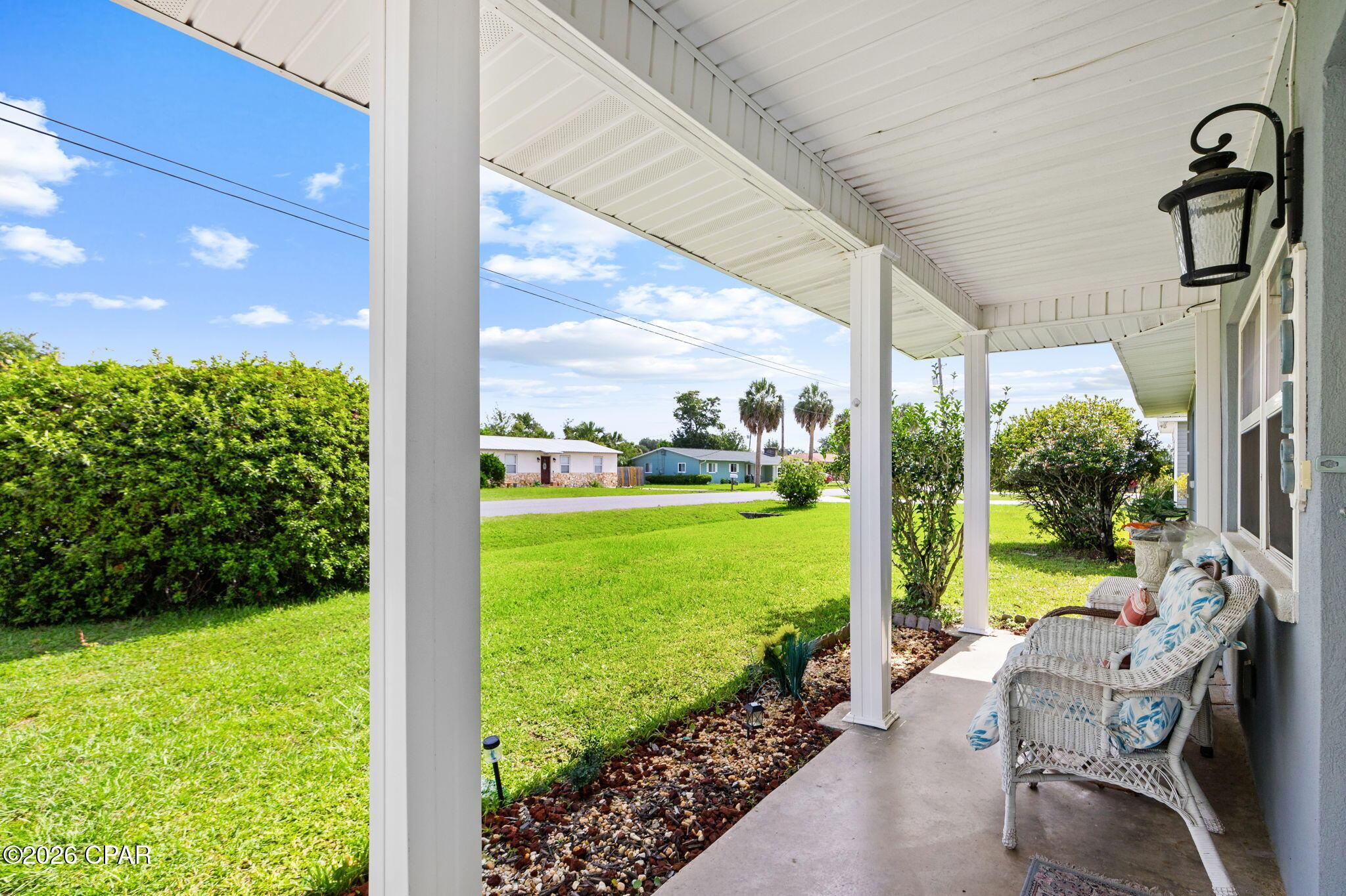 Image 3: Front porch