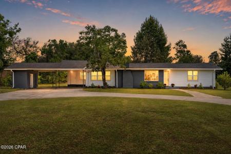 5136 Lake Drive