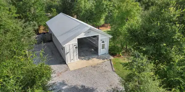 Image 3: 4138 Cedar Creek Drive PC (5)
