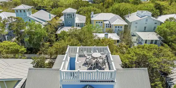 Image 2: Array_146SilverLaurelWay-86